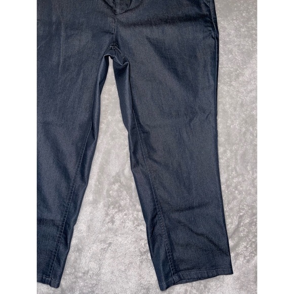 Women’s Dark Blue Mossimo Supply Co. Capri Slacks 💙 - Picture 5 of 17
